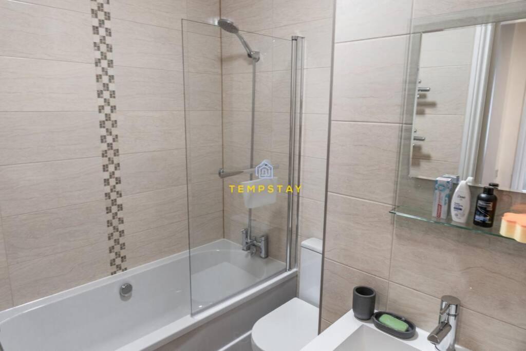 5 Bed/4 Bath At Wembley Stadium & Free Parking London Eksteriør bilde